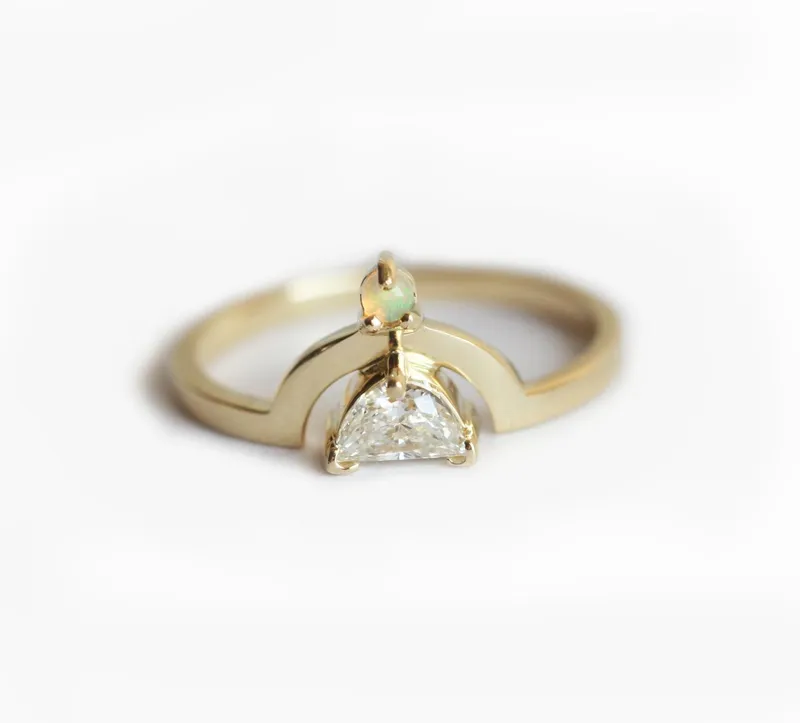 Modern Half-Moon Diamond Ring With Australian Opal vy 8
