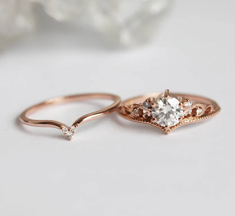 MOISSANITE ENGAGEMENT RING OR RING SET WITH DIAMONDS vy 4