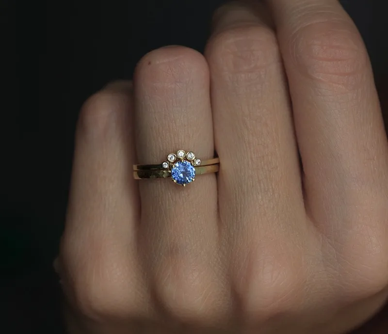MOLLIE BLUE SAPPHIRE RING vy 4