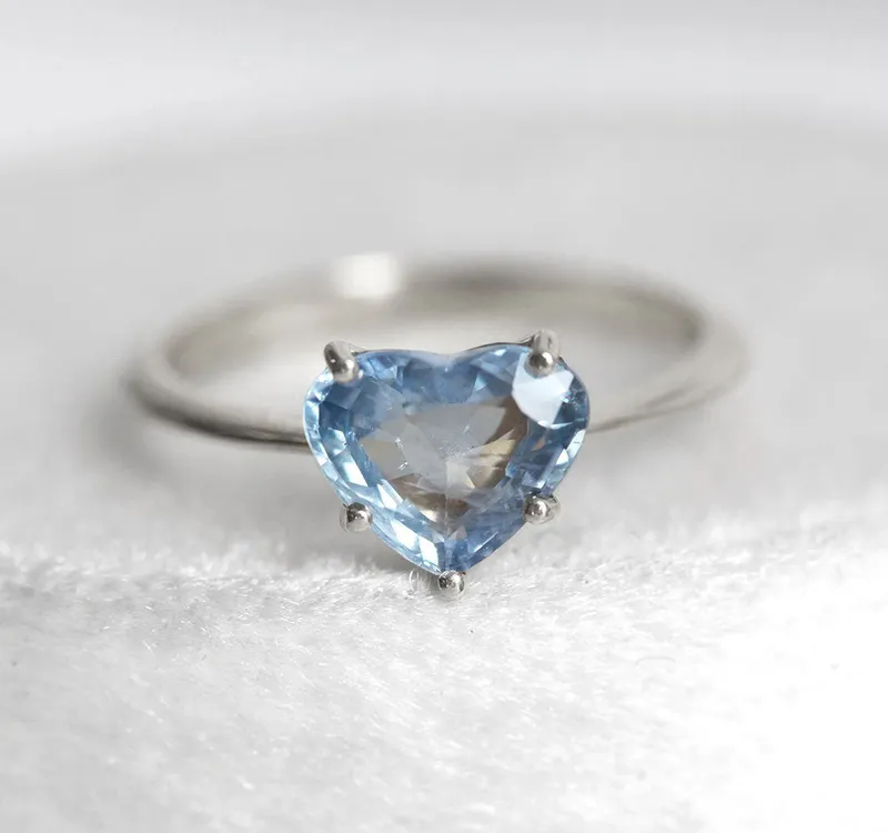 Molly Heart Sapphire Ring vy 11