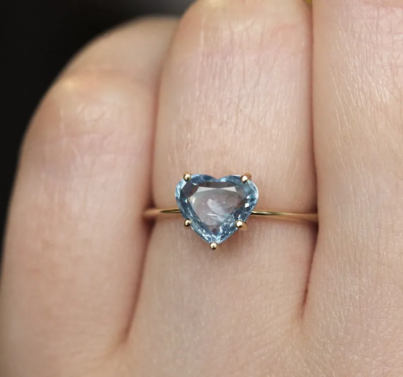 Molly Heart Sapphire Ring vy 2