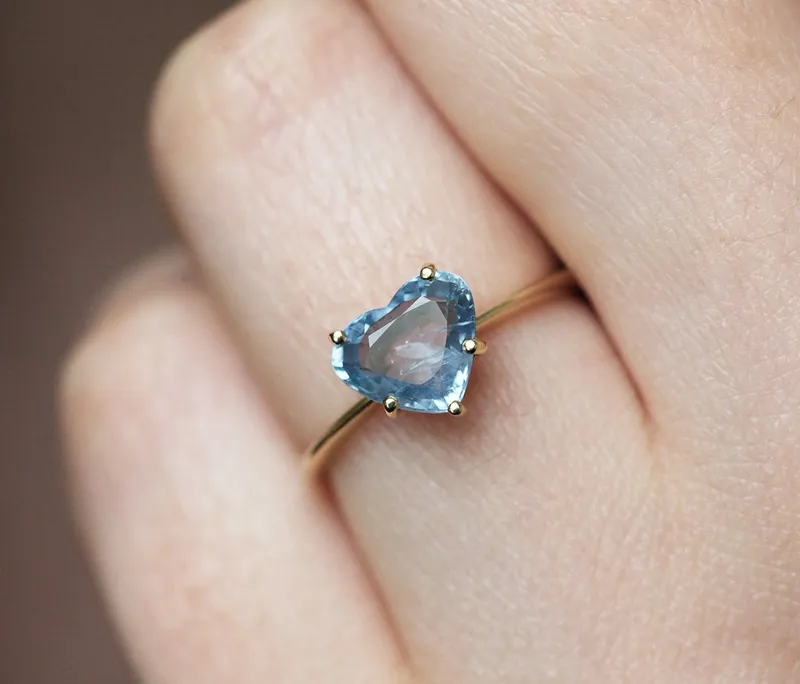 Molly Heart Sapphire Ring vy 9