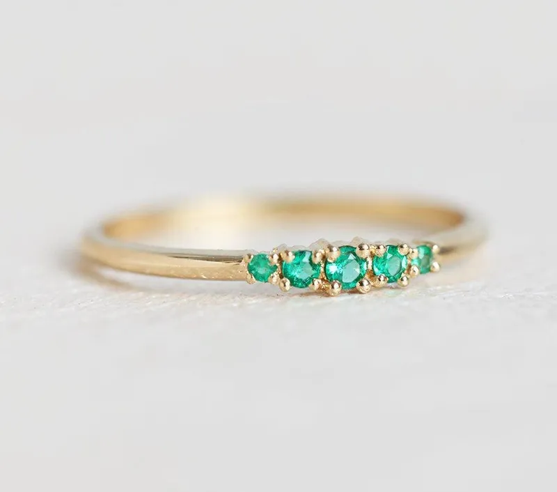 Monroe Emerald Ring vy 2