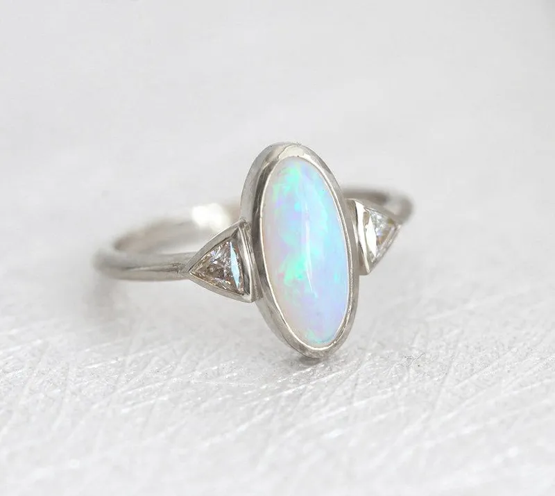 Montserrat Oval Opal Ring vy 7