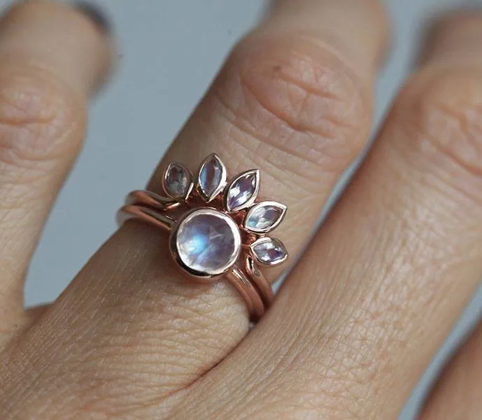 Original design by minimalvs. round cut engagement ring