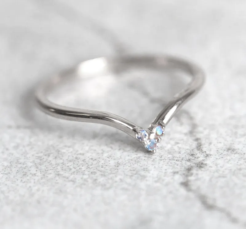 Moonstone Wedding Band, V Gold Ring With Moonstones vy 10