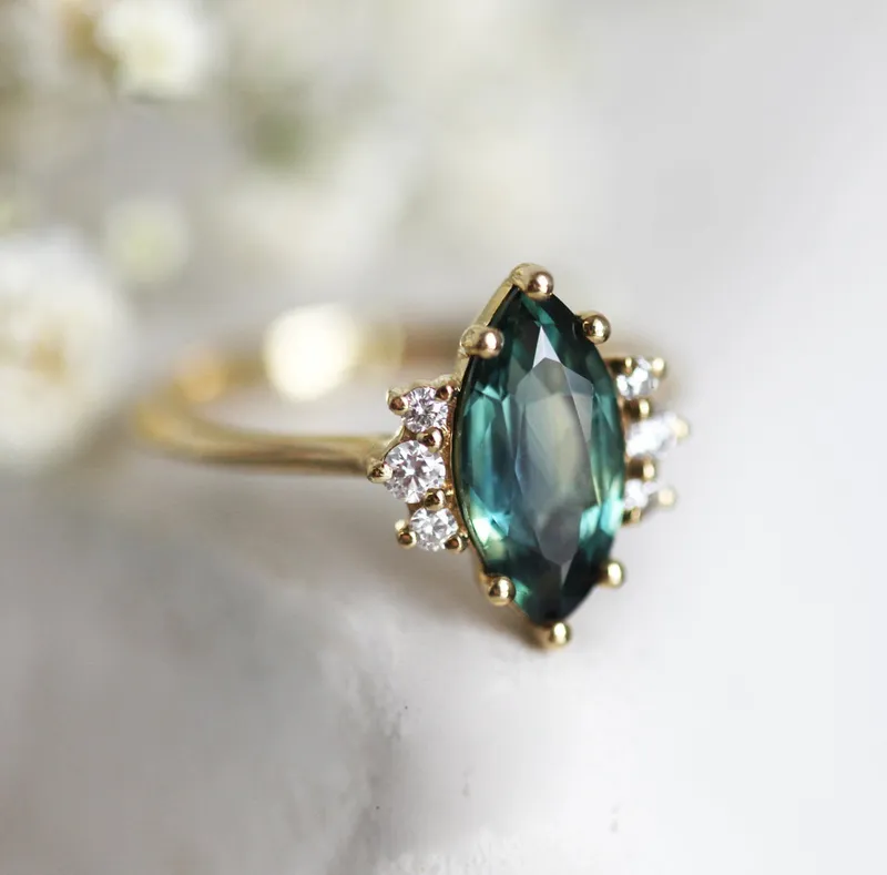 Morena Teal Sapphire Diamond Ring vy 2