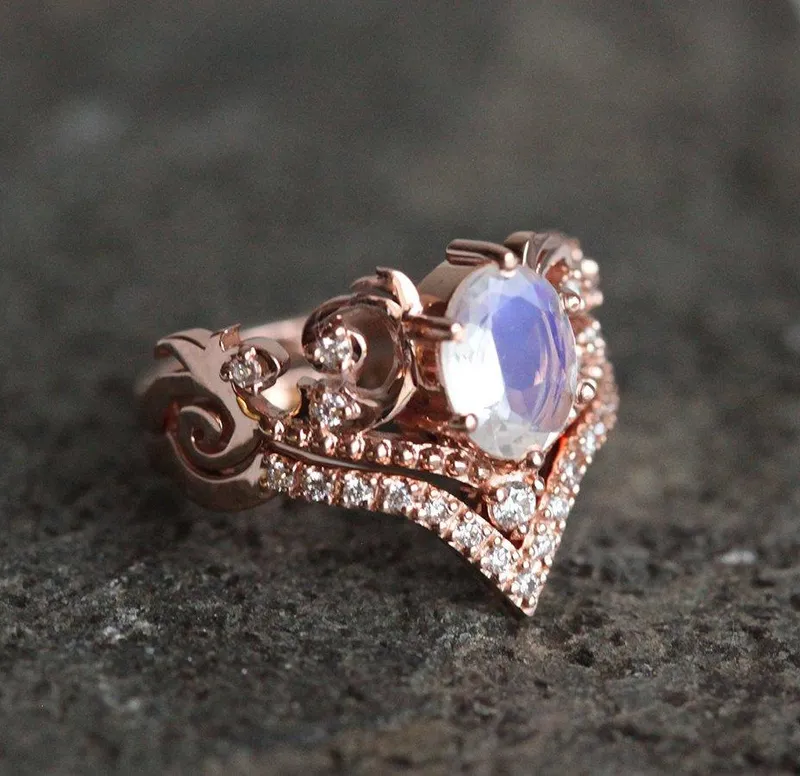 NAIRA MOONSTONE RING SET vy 3