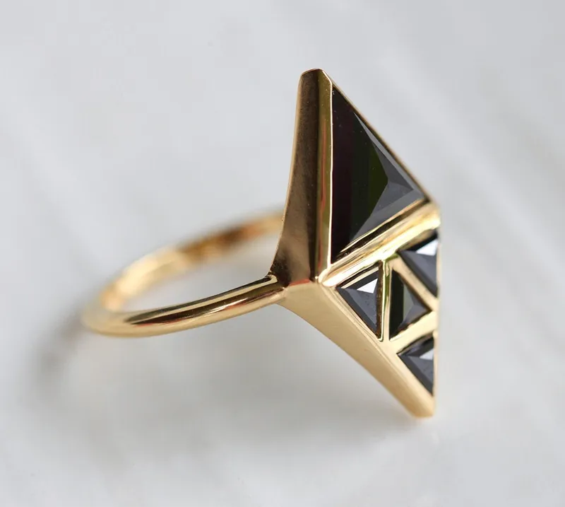 Nina Artdeco Black Diamond Ring vy 2
