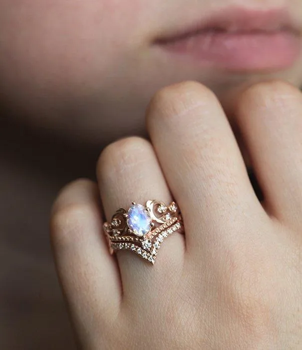 NAIRA MOONSTONE RING SET vy 5
