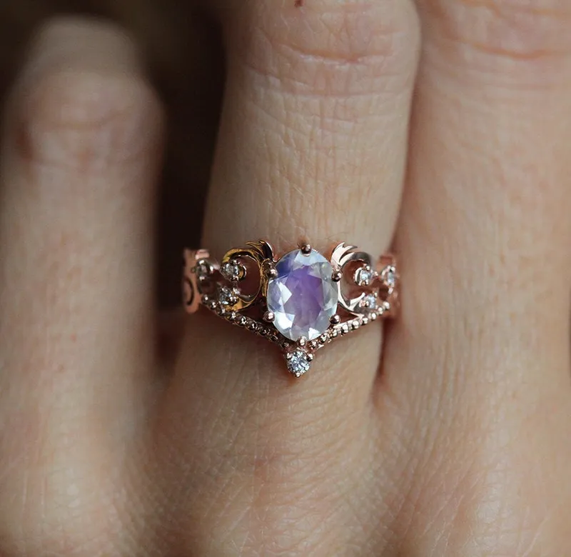 NAIRA OVAL ALEXANDRITE RING vy 8