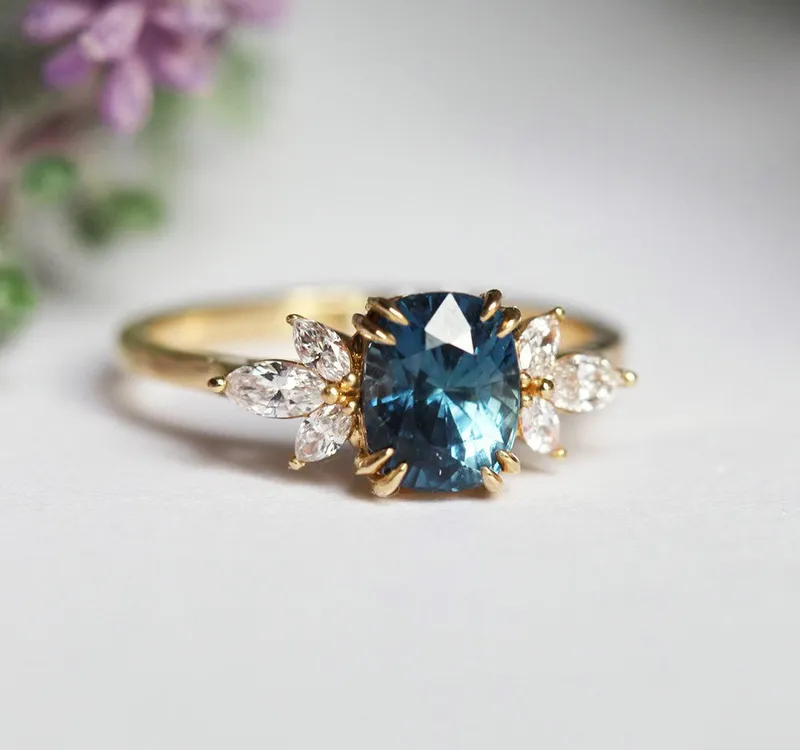 Nicola Blue Sapphire Diamond Ring vy 11