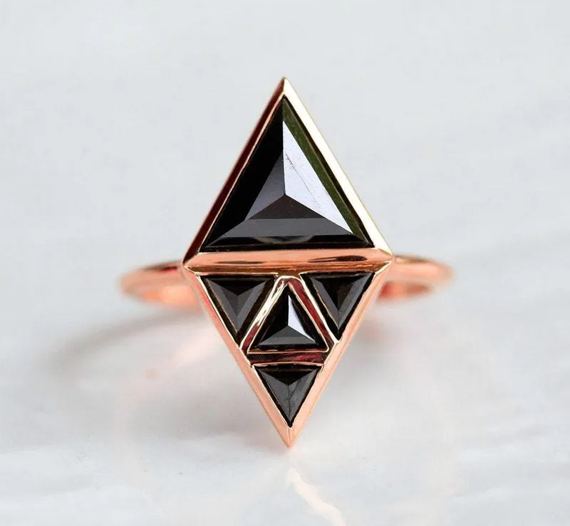 Nina Artdeco Black Diamond Ring vy 10