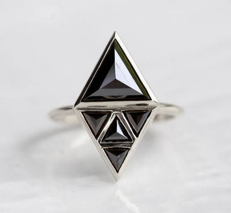 Nina Artdeco Black Diamond Ring vy 11