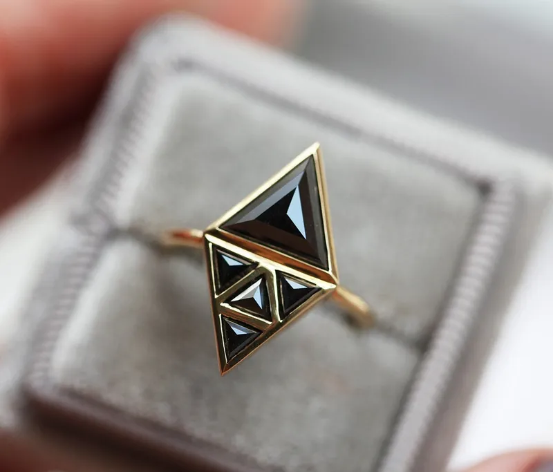 Nina Artdeco Black Diamond Ring vy 8