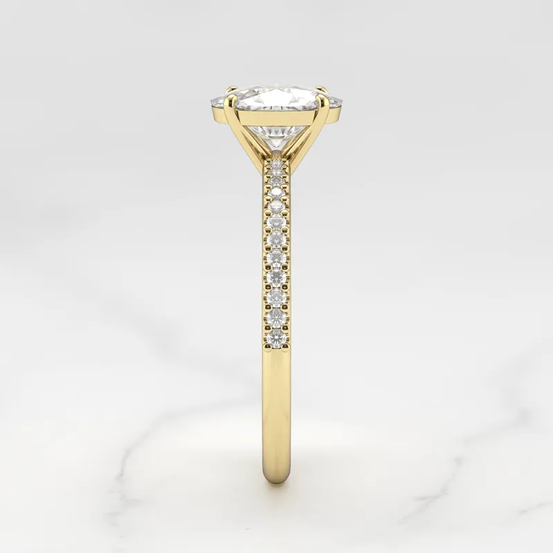 OVAL HALF PAVE DIAMOND RING vy 10