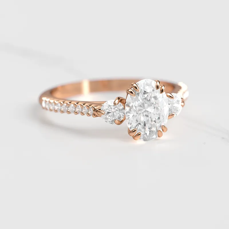 OVAL HALF PAVE DIAMOND RING WITH ACCENT STONES vy 2