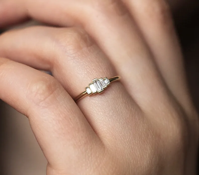 OLIVIA DIAMOND RING vy 4
