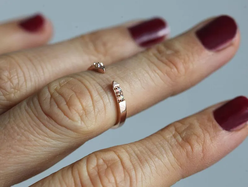 Opal Ring, Open Opal Band vy 4
