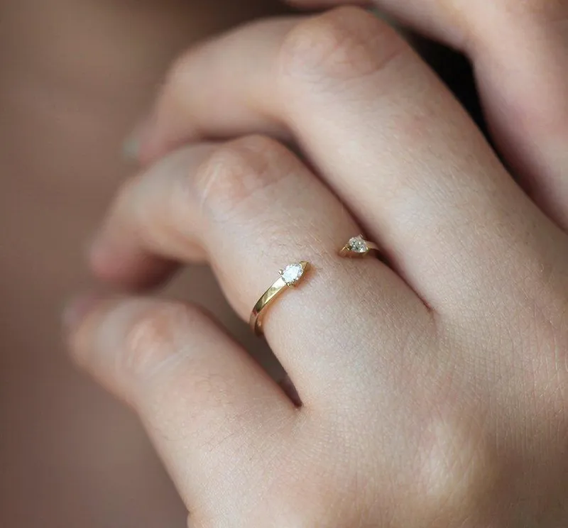 Open Pear-Cut Diamond Ring In Gold vy 2