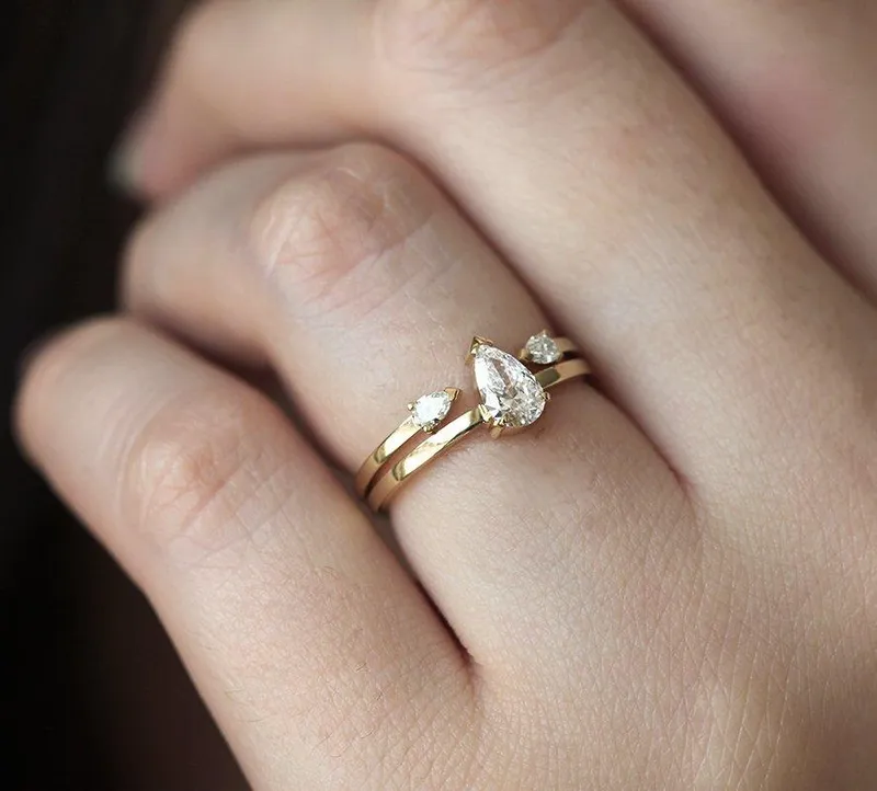 Open Pear-Cut Diamond Ring In Gold vy 4