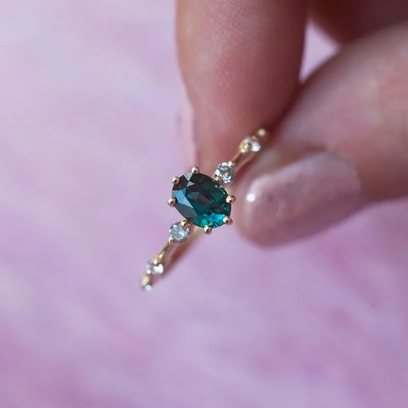 OPHELIA GREEN TEAL SAPPHIRE RING vy 10