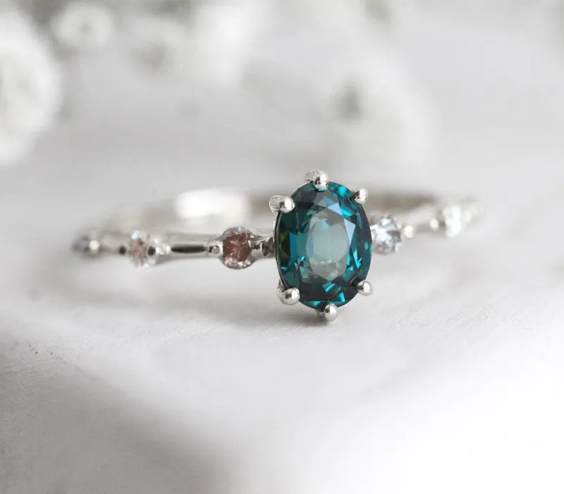 OPHELIA OVAL SAPPHIRE DIAMOND RING vy 13