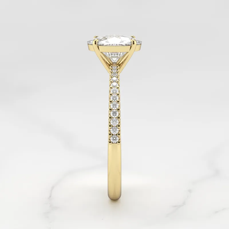 OVAL HALF PAVE TAPERED DIAMOND RING vy 10