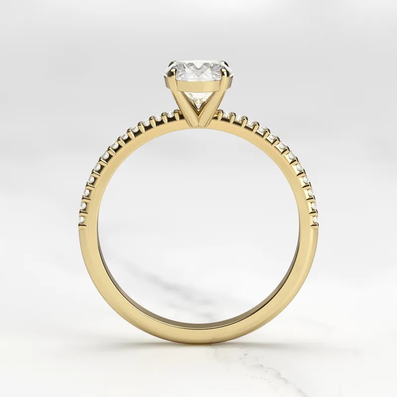 OVAL HALF PAVE TAPERED DIAMOND RING vy 7
