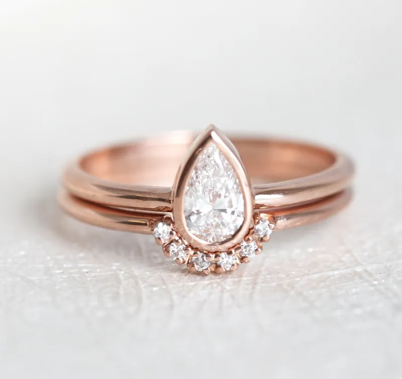 Pear Diamond Engagement Ring Set With Diamond Crown vy 7