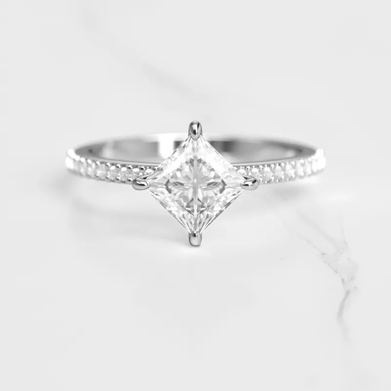 PRINCESS HALF PAVE DIAMOND RING vy 3