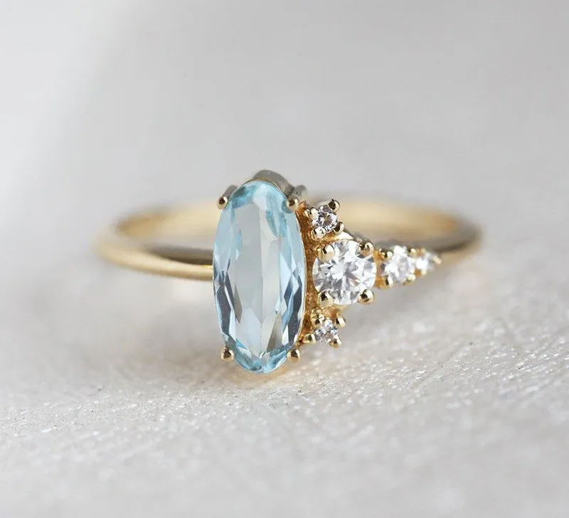 Paityn Oval Aquamarine Diamond Ring vy 2
