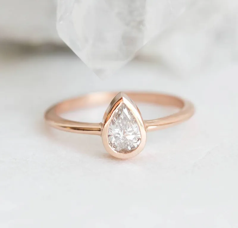 Pear Diamond 3-Ring Set With V-Shaped Diamond Band vy 6