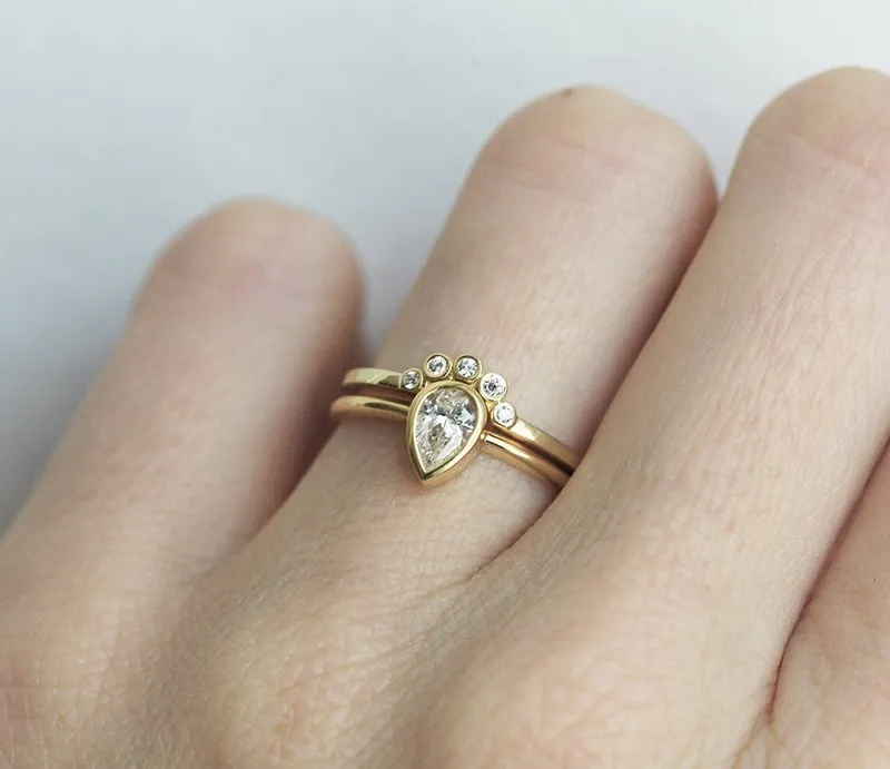 Pear Diamond Engagement Ring Set With Diamond Crown vy 2