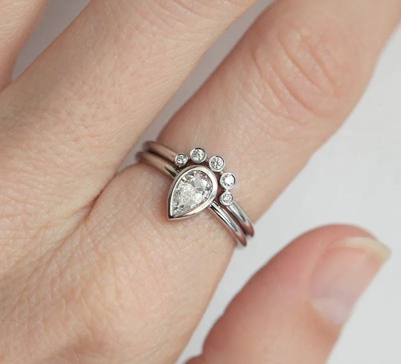 Pear Diamond Ring Set With Matching Curved Diamond Band view 3