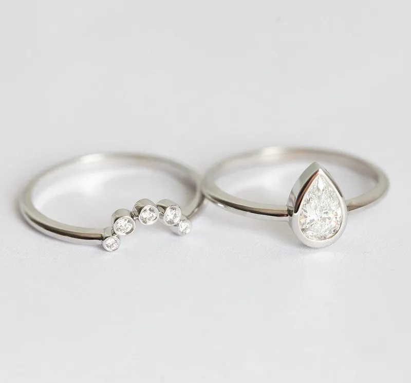 Pear Diamond Ring Set With Matching Curved Diamond Band view 4