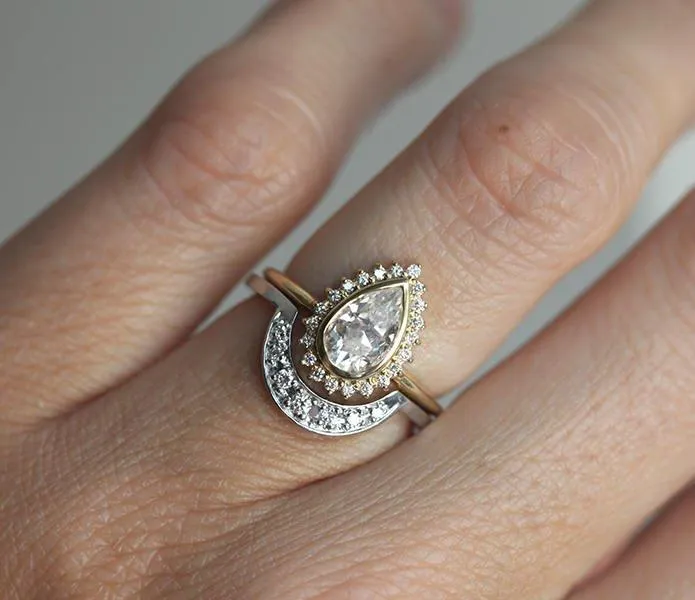 PEAR MOISSANITE RING SET WITH MOON-SHAPED WEDDING BAND view 2