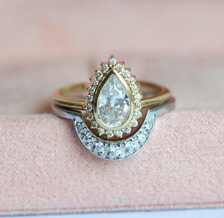 PEAR MOISSANITE RING SET WITH MOON-SHAPED WEDDING BAND view 4