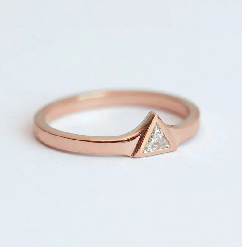 Petite 0.11C Triangle Cut Diamond Ring With Flared Gold Band vy 6