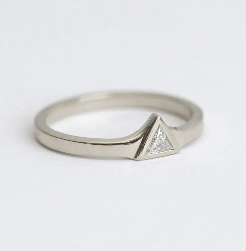 Petite 0.11C Triangle Cut Diamond Ring With Flared Gold Band vy 7