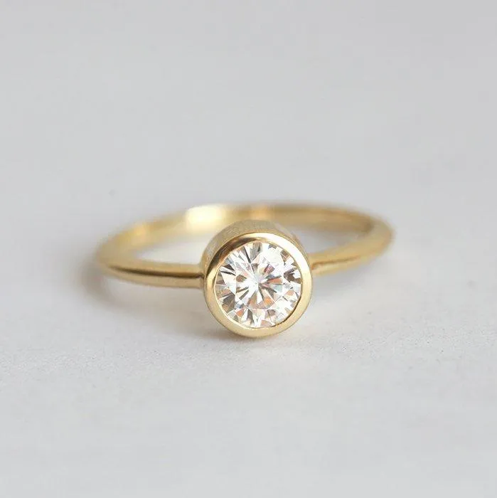 Pia Diamond Ring view 4