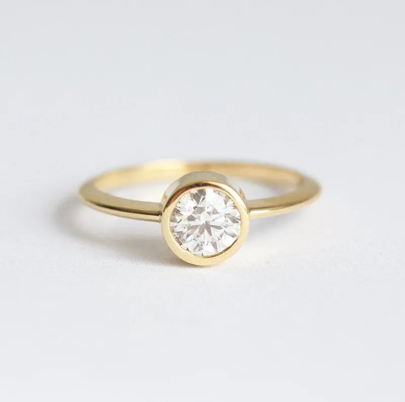 Pia Diamond Ring vy 4
