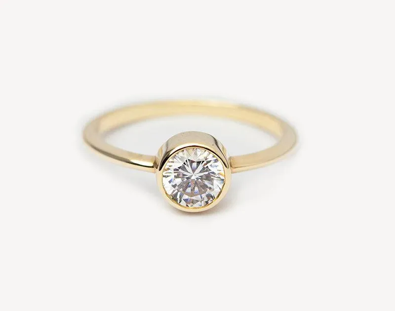 Pia Solitaire Diamond Engagement Ring view 4