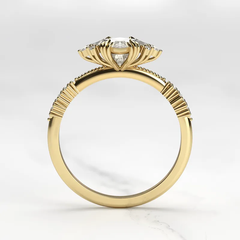 PRINCESS CLUSTER DIAMOND RING vy 7