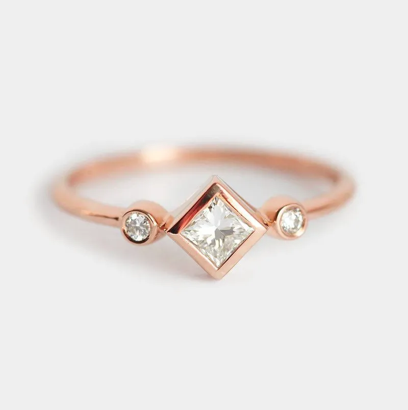 Princess Diamond Ring, Three Stone Ring vy 5