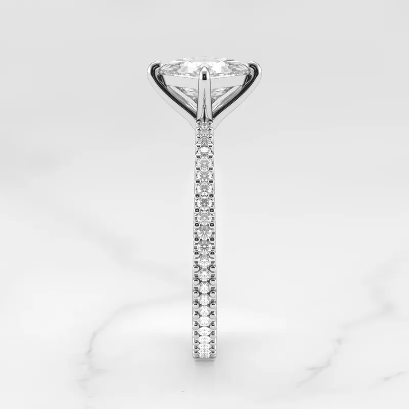 PRINCESS FULL PAVE TAPERED DIAMOND RING vy 9