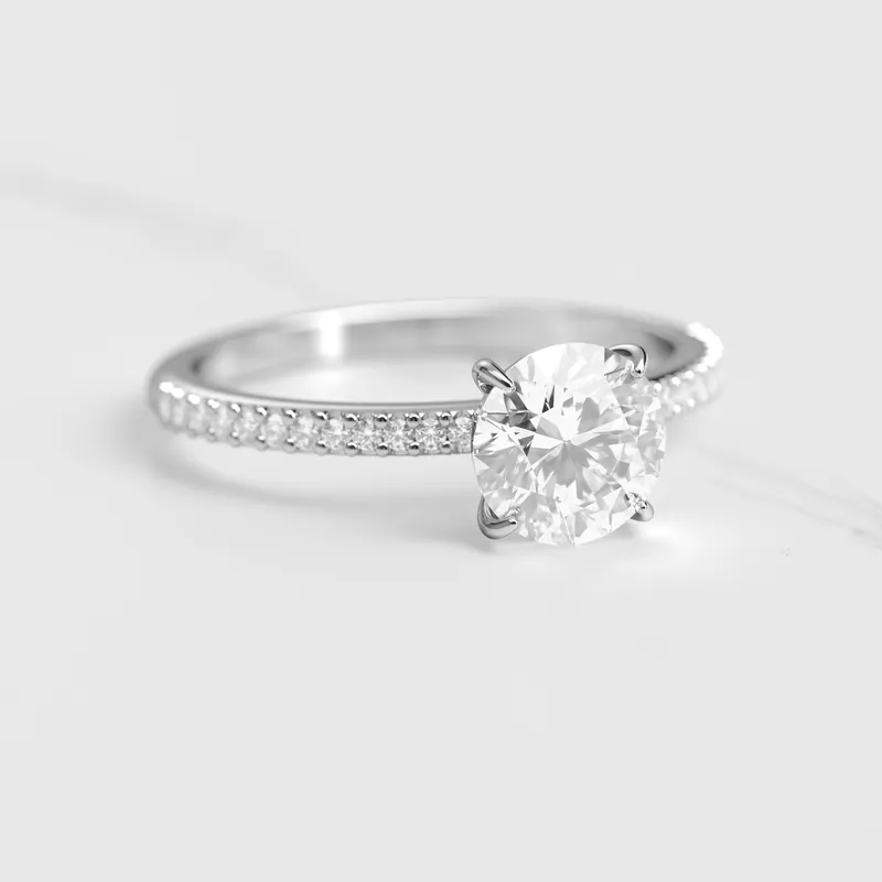 ROUND HALF PAVE DIAMOND RING vy 6