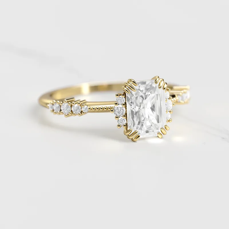 RADIANT CLUSTER DIAMOND RING vy 4