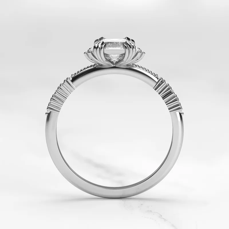 RADIANT CLUSTER DIAMOND RING vy 9