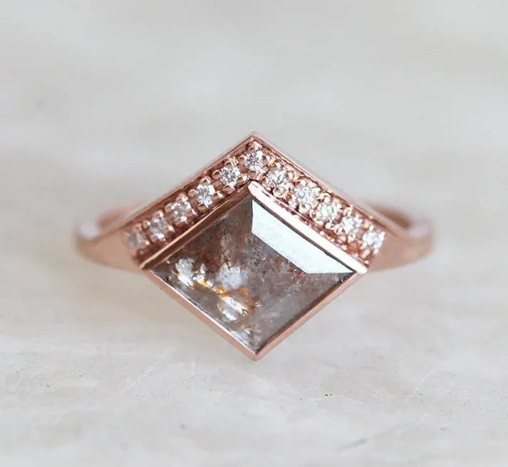 Raido Kite Salt & Pepper Diamond Ring vy 4